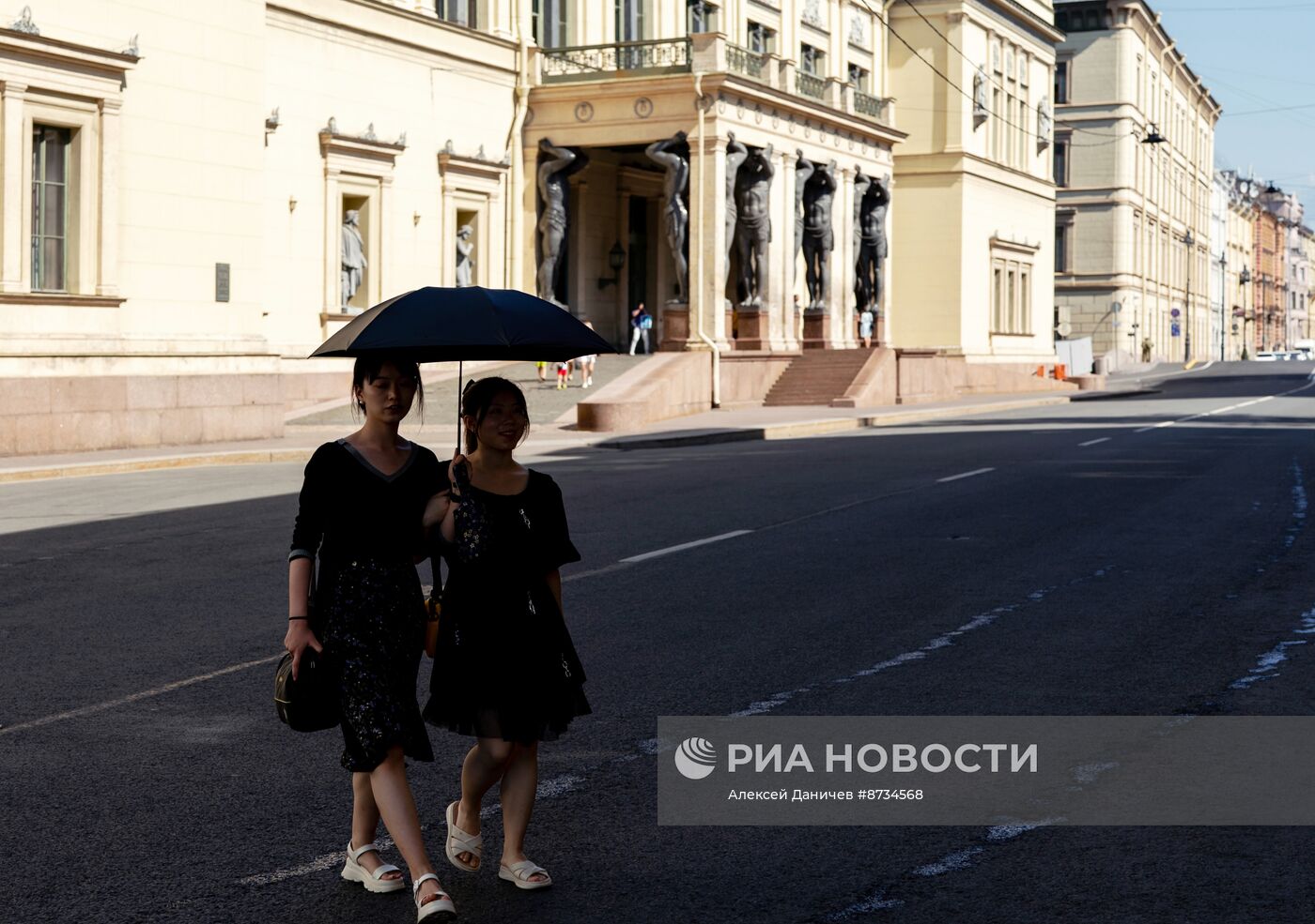 Жаркая погода в Санкт-Петербурге