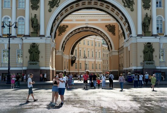 Жаркая погода в Санкт-Петербурге