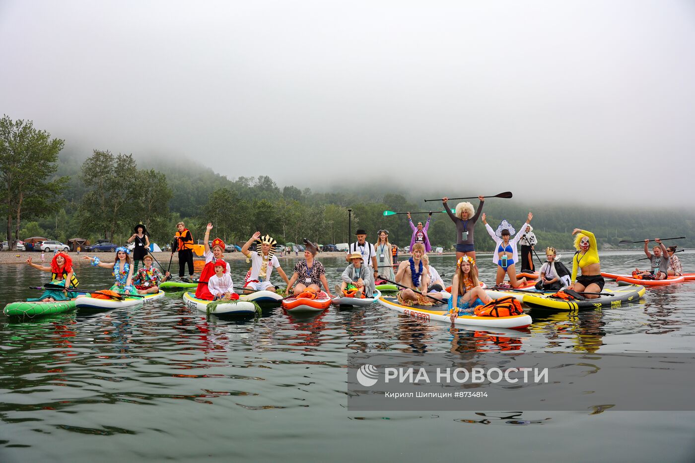 Карнавал сапсёрфинга Baikal SUP в Иркутской области