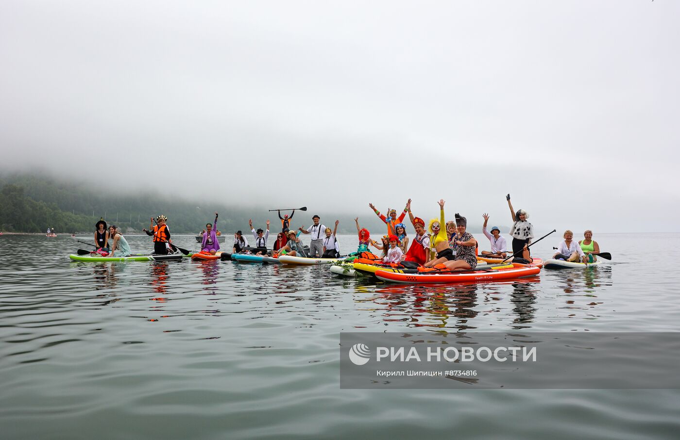 Карнавал сапсёрфинга Baikal SUP в Иркутской области