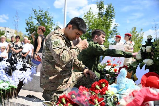 Акции памяти погибших детей Донбасса