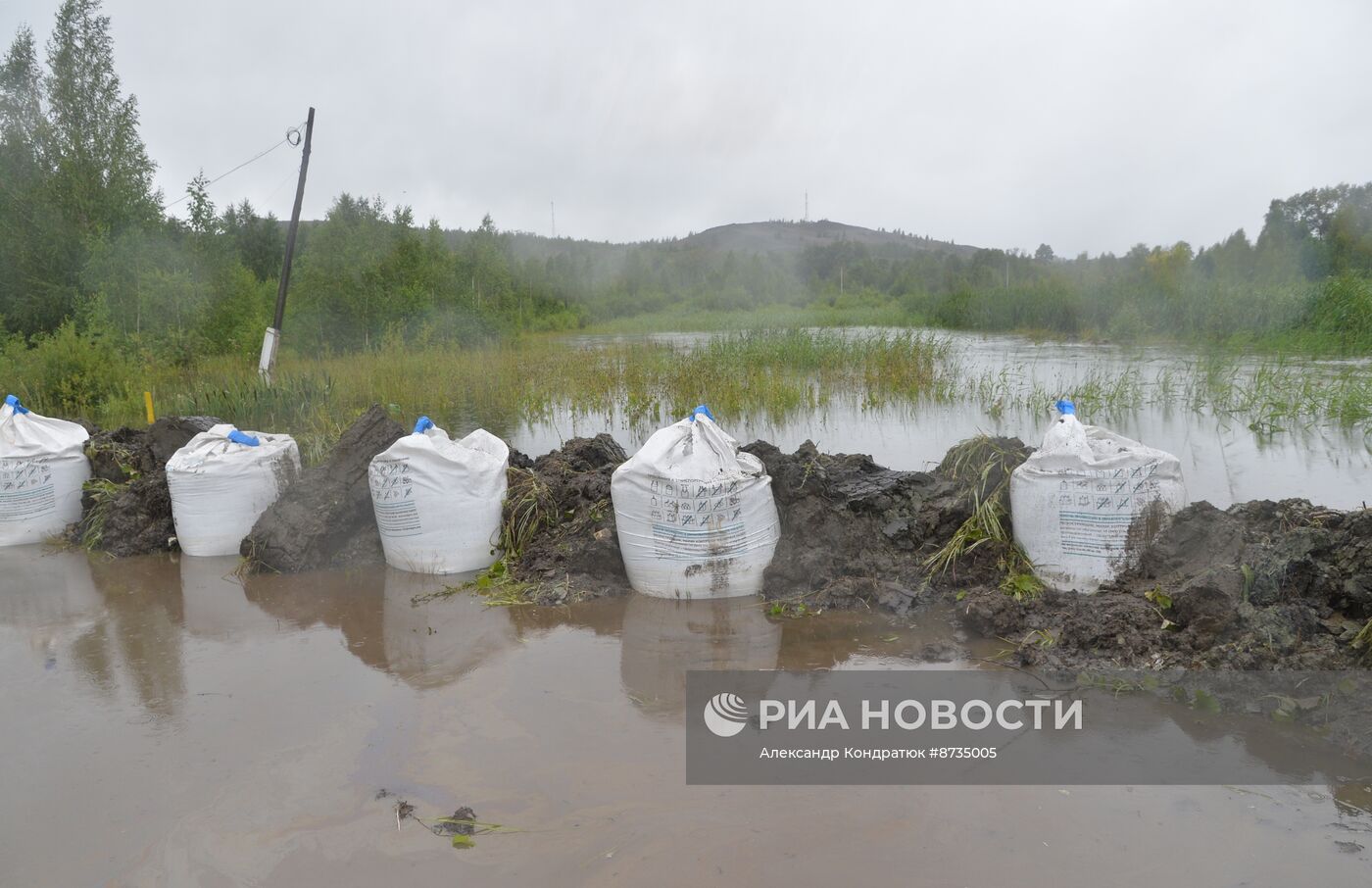 Последствия прорыва дамбы в Челябинской области 