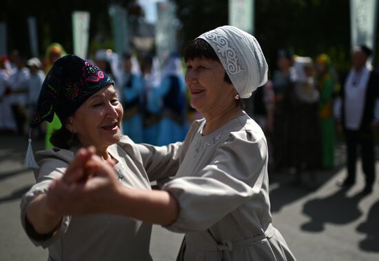 Праздник "Сабантуй" в Омске
