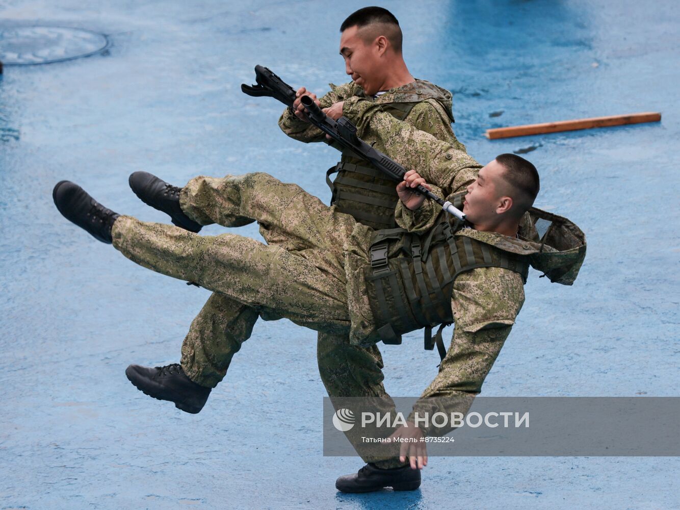 Празднование Дня ВМФ в регионах России