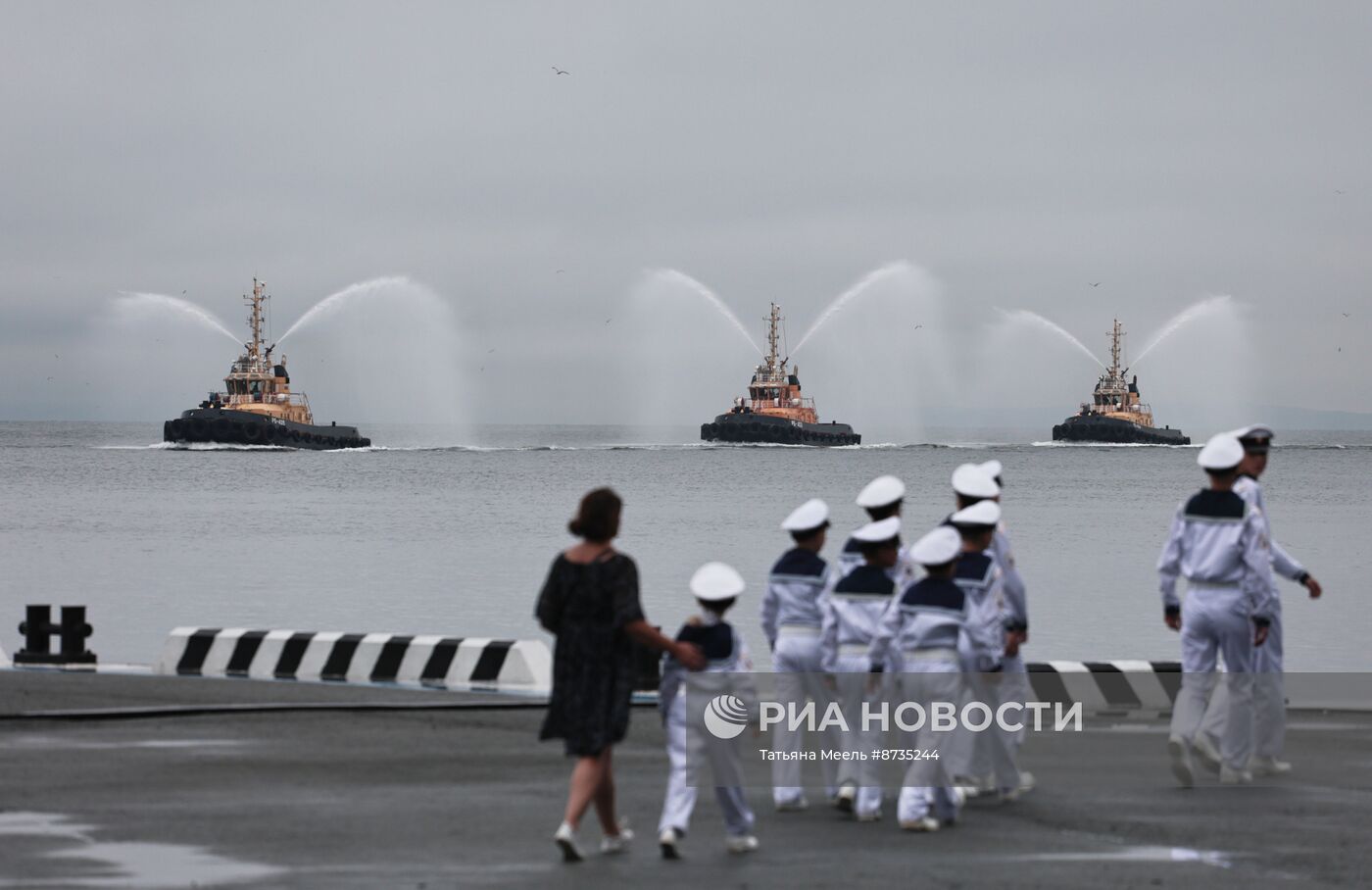 Празднование Дня ВМФ в регионах России