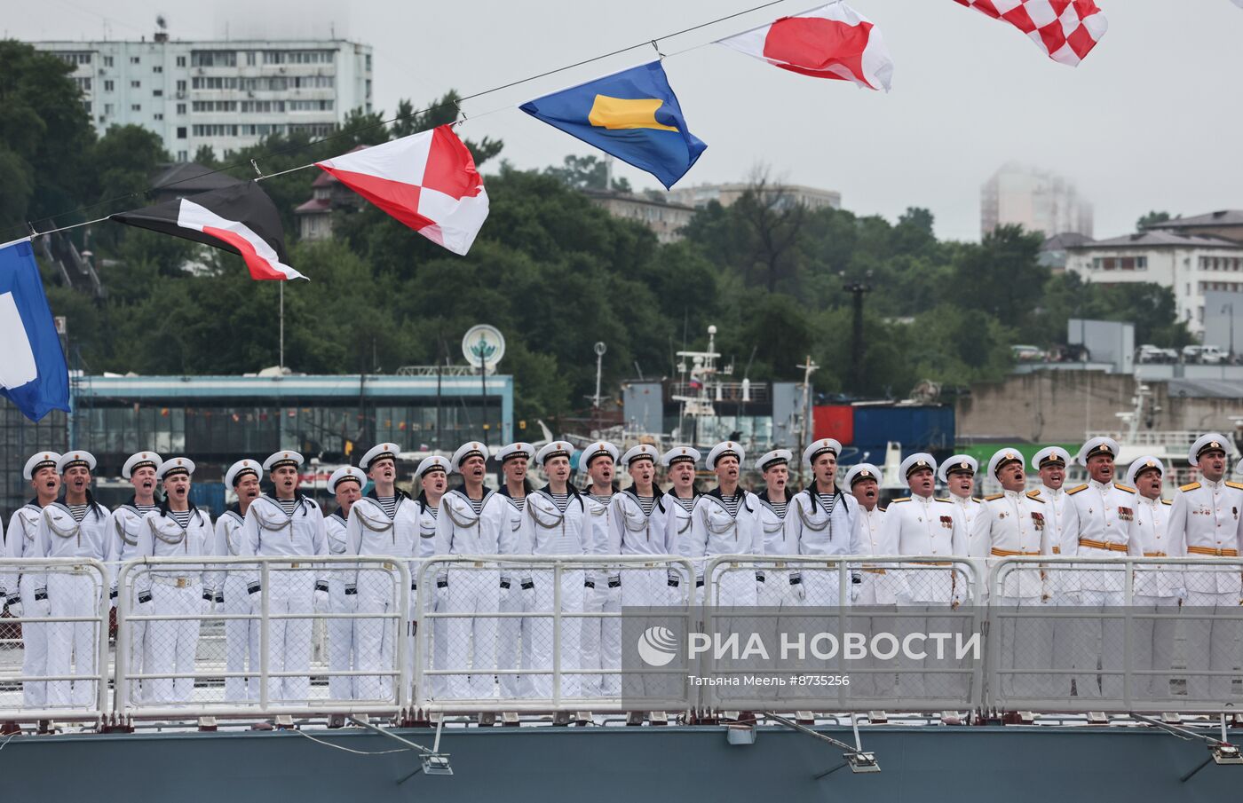 Празднование Дня ВМФ в регионах России