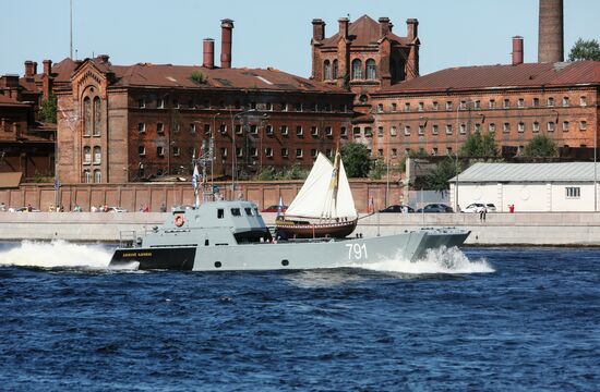 Празднование Дня ВМФ в Санкт-Петербурге