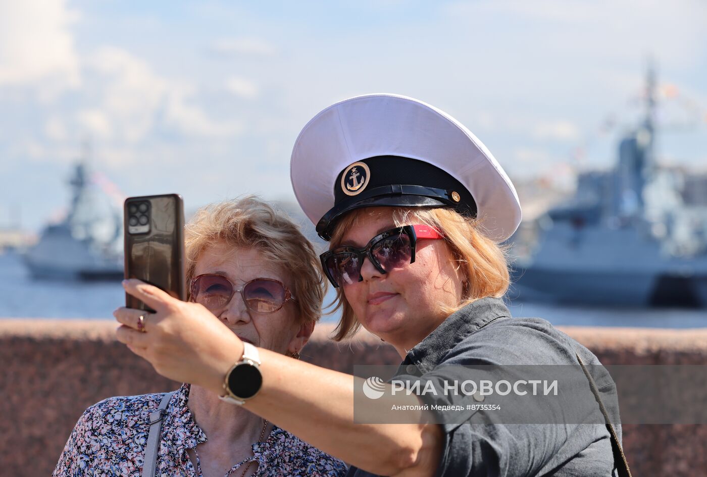 Празднование Дня ВМФ в Санкт-Петербурге