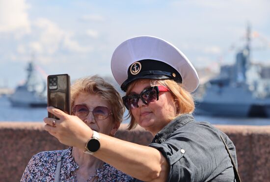 Празднование Дня ВМФ в Санкт-Петербурге