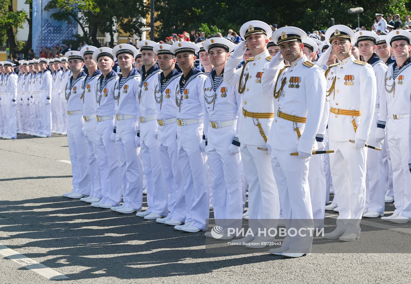 Празднование Дня ВМФ в Санкт-Петербурге