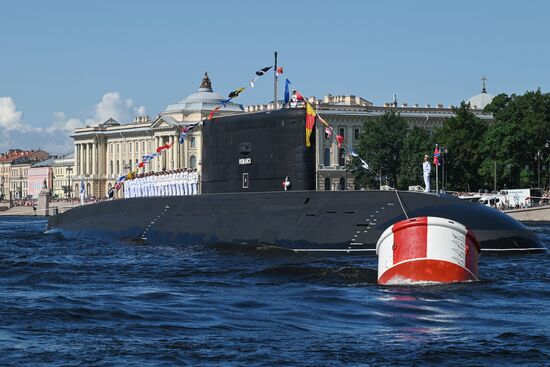 Празднование Дня ВМФ в Санкт-Петербурге