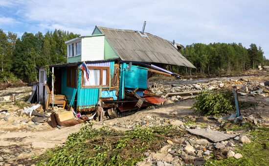 В Карелии на Беломорско-Балтийском канале прорвало дамбу