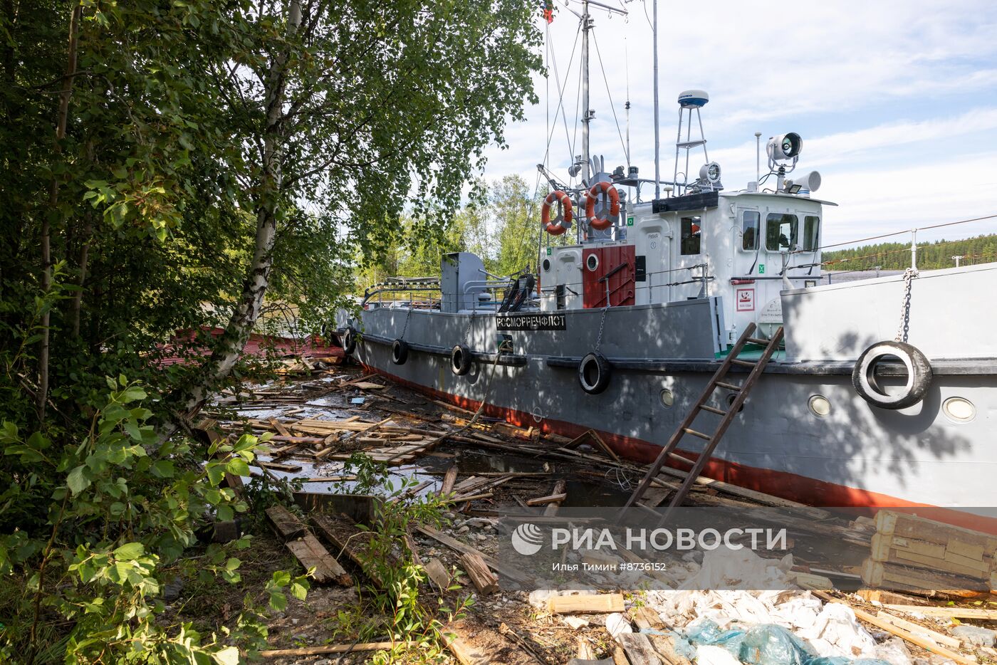 В Карелии на Беломорско-Балтийском канале прорвало дамбу