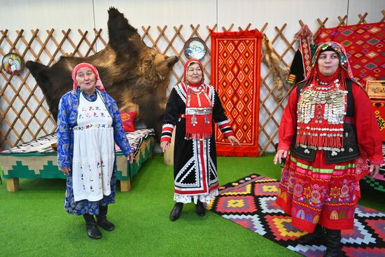 Встреча глав ВОА БРИКС на тему "Аудит устойчивого развития"
Культурная программа для гостей форума Место: Россия, Республика Башкортостан, Уфа. Автор: Кристина Кормилицына. Встреча глав ВОА БРИКС на тему "Аудит устойчивого развития"