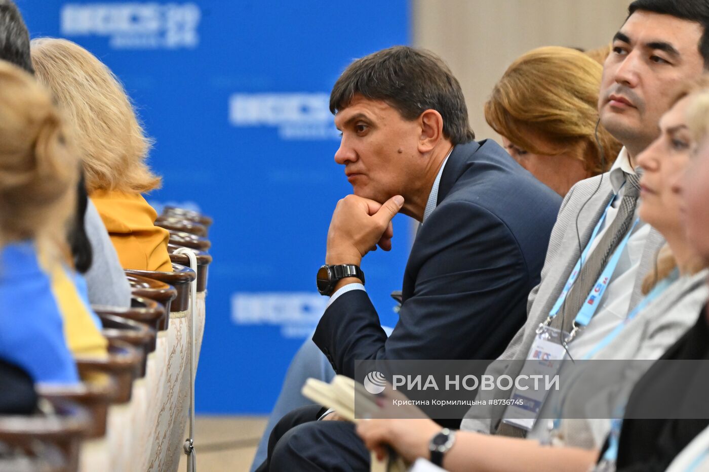 Круглый стол по обмену опытом на тему "Роль высших органов аудита в развитии среды добросовестности за счет совершенствования мер по противодействию коррупции"