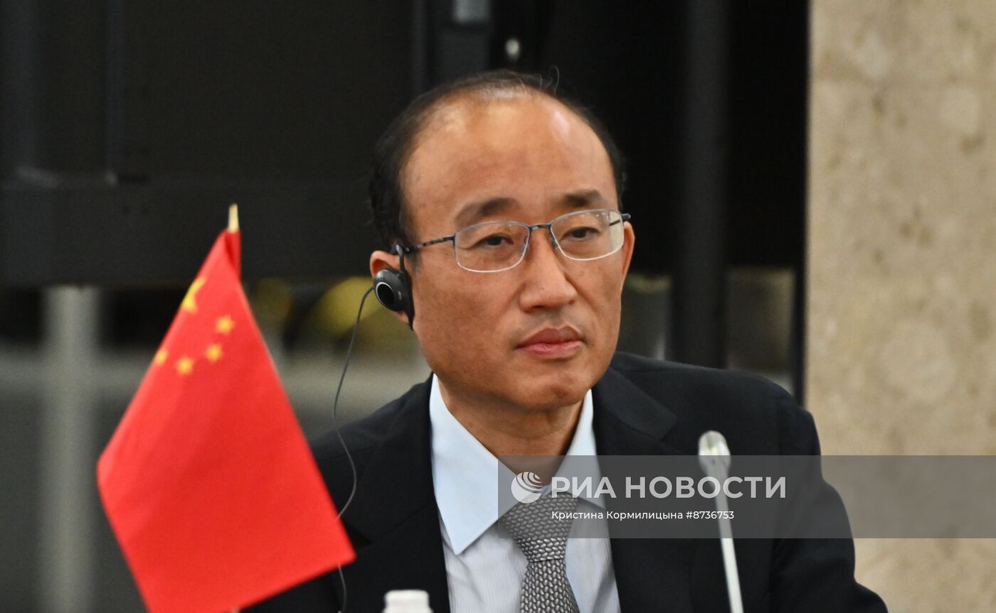 Круглый стол по обмену опытом на тему "Роль высших органов аудита в развитии среды добросовестности за счет совершенствования мер по противодействию коррупции"