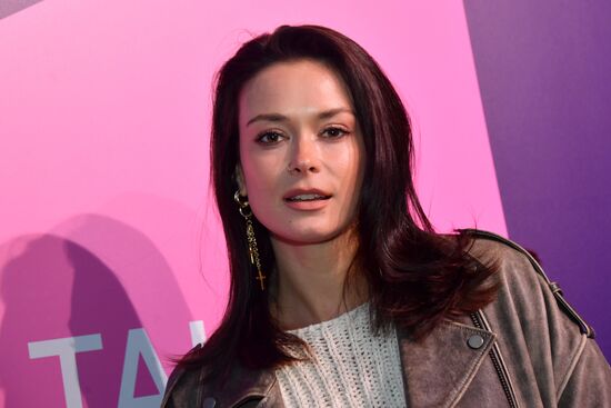 Премьера сериала "Она такая классная"