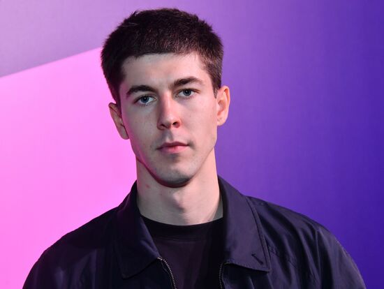 Премьера сериала "Она такая классная"