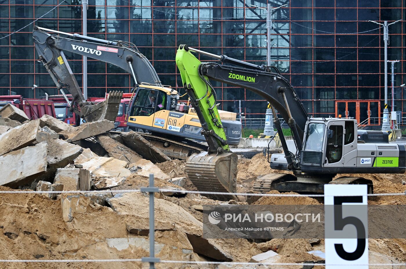 Мэр Москвы С. Собянин посетил ВДНХ в честь 85-летия 