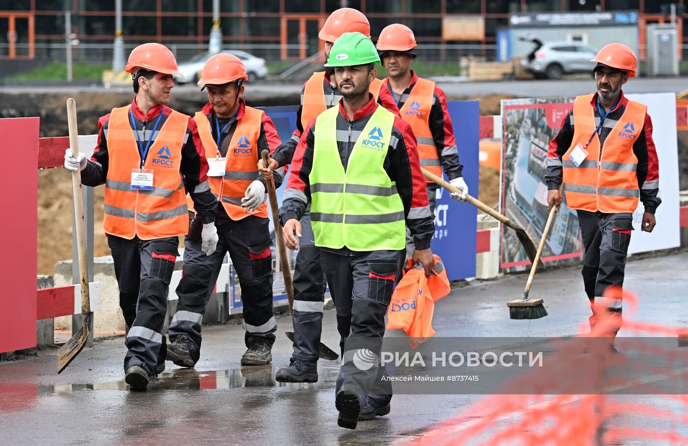 Мэр Москвы С. Собянин посетил ВДНХ в честь 85-летия 