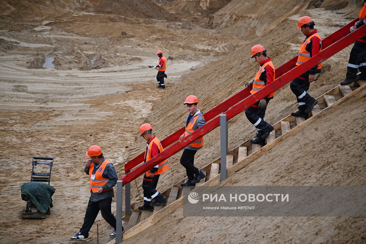 Мэр Москвы С. Собянин посетил ВДНХ в честь 85-летия 