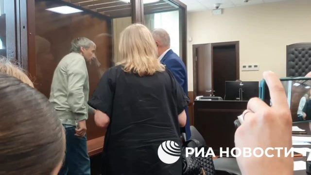  Руководитель "Военторга" Павлов в зале суда