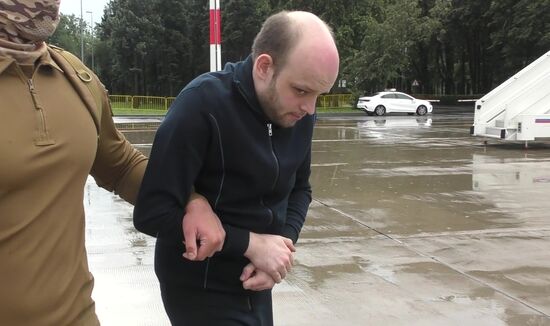 Россия и США провели обмен 26 заключенными 