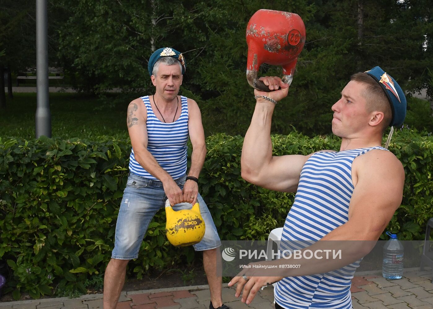 Празднование Дня ВДВ в России