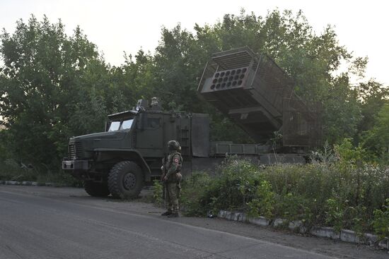 Новейшая огнеметная система ТОС -2 "Тосочка" ЦВО на Авдеевском направлении