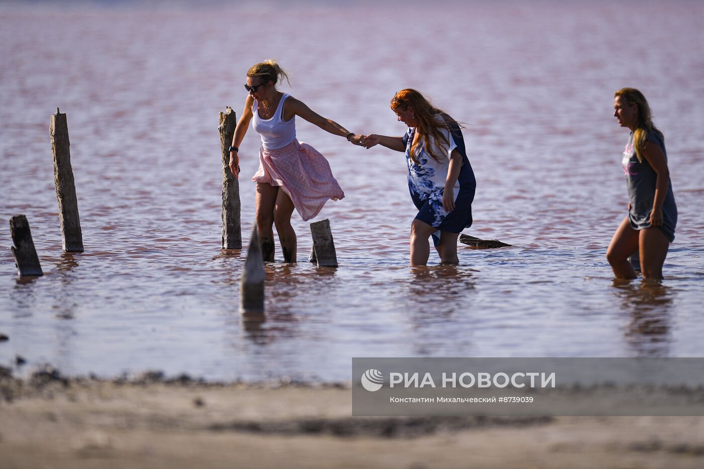 Отдых на озере Сасык-Сиваш в Крыму