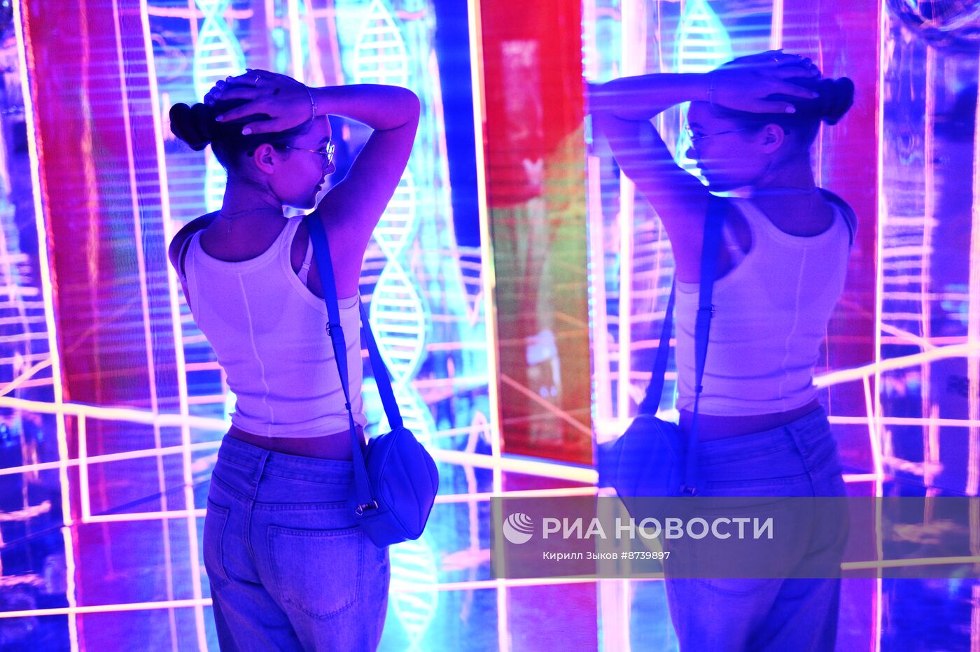 В Гостином дворе открылась бесплатная выставка о будущем