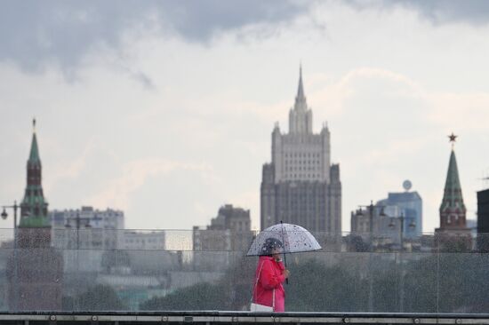 Дождь в Москве