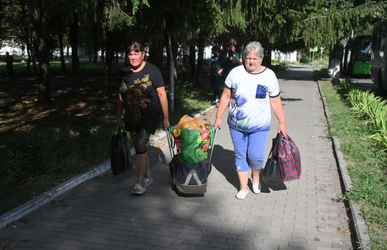 Эвакуация жителей из города Рыльск в Курской области