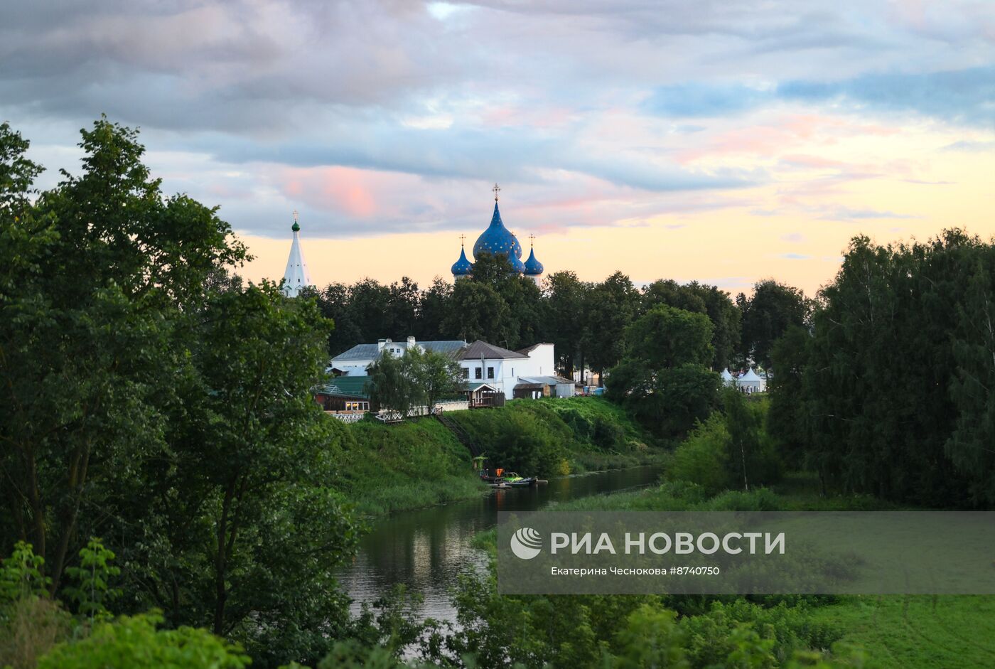 Города России. Суздаль