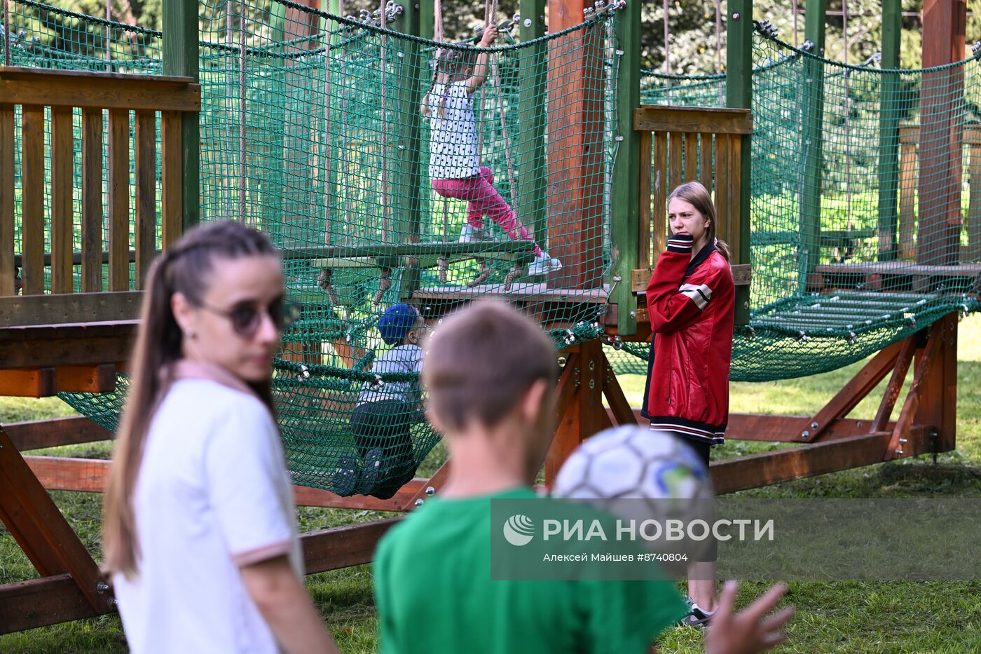 Дети из Курской области в подмосковном детском лагере