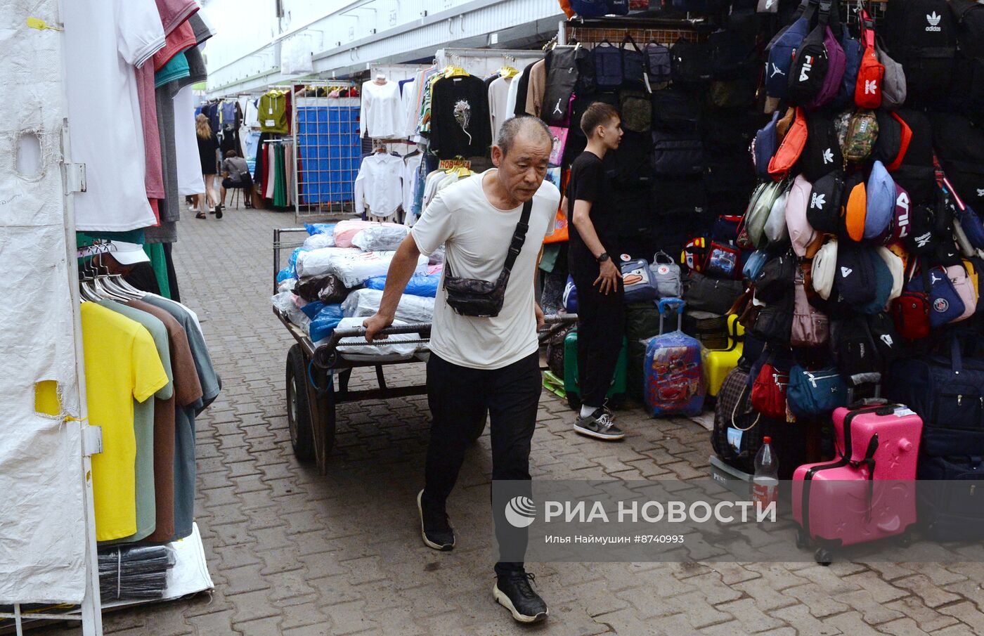Мигрантам ограничили трудовую деятельность в Красноярском крае 