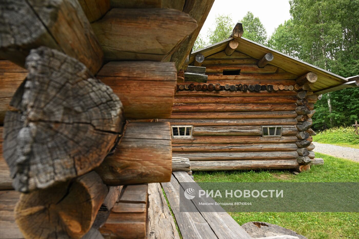 Музей деревянного зодчества "Малые Корелы" в Архангельской области