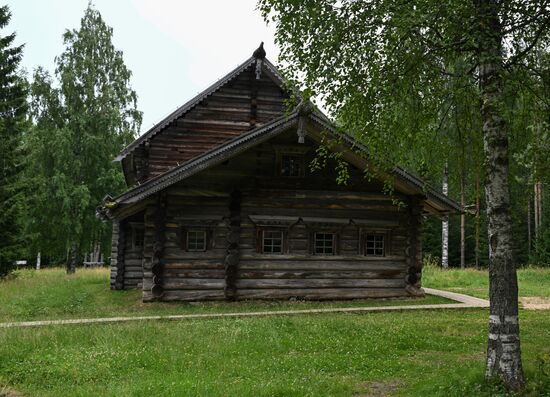 Музей деревянного зодчества "Малые Корелы" в Архангельской области