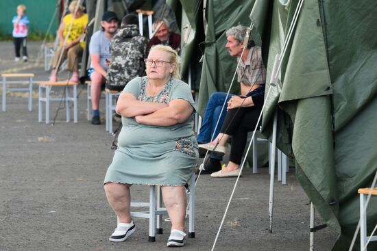 Палаточный пункт временного размещения МЧС России в Курске