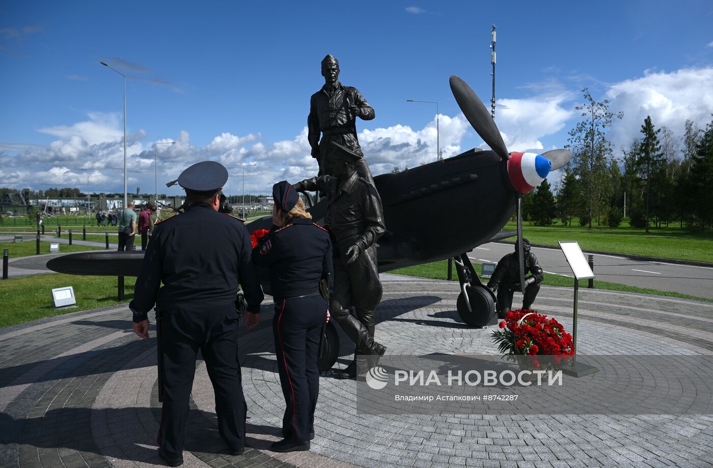 У главного храма ВС РФ открыли памятники союзникам СССР в годы Великой Отечественной войны