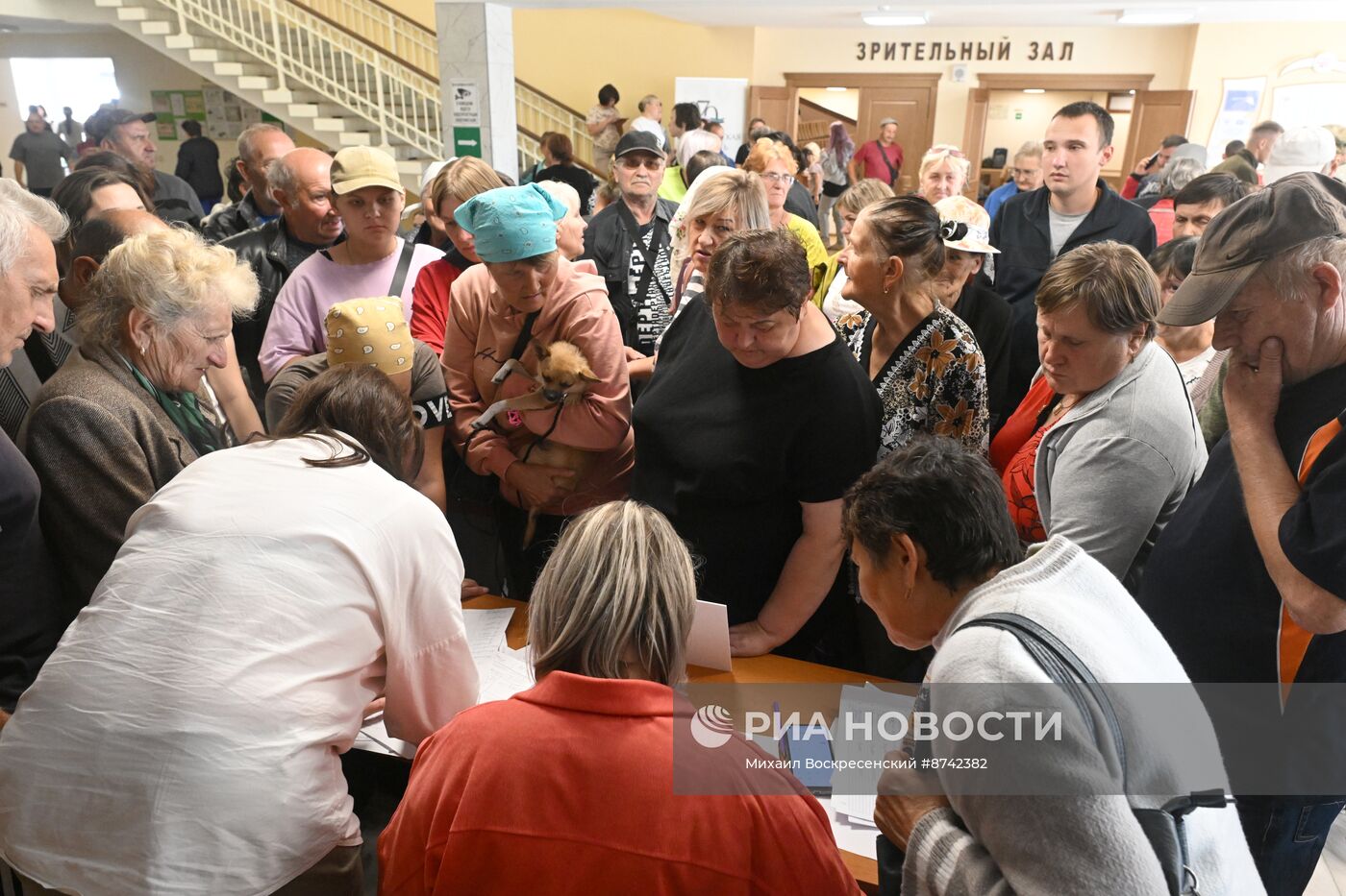 Эвакуация мирных жителей из Краснояружского района Белгородской области