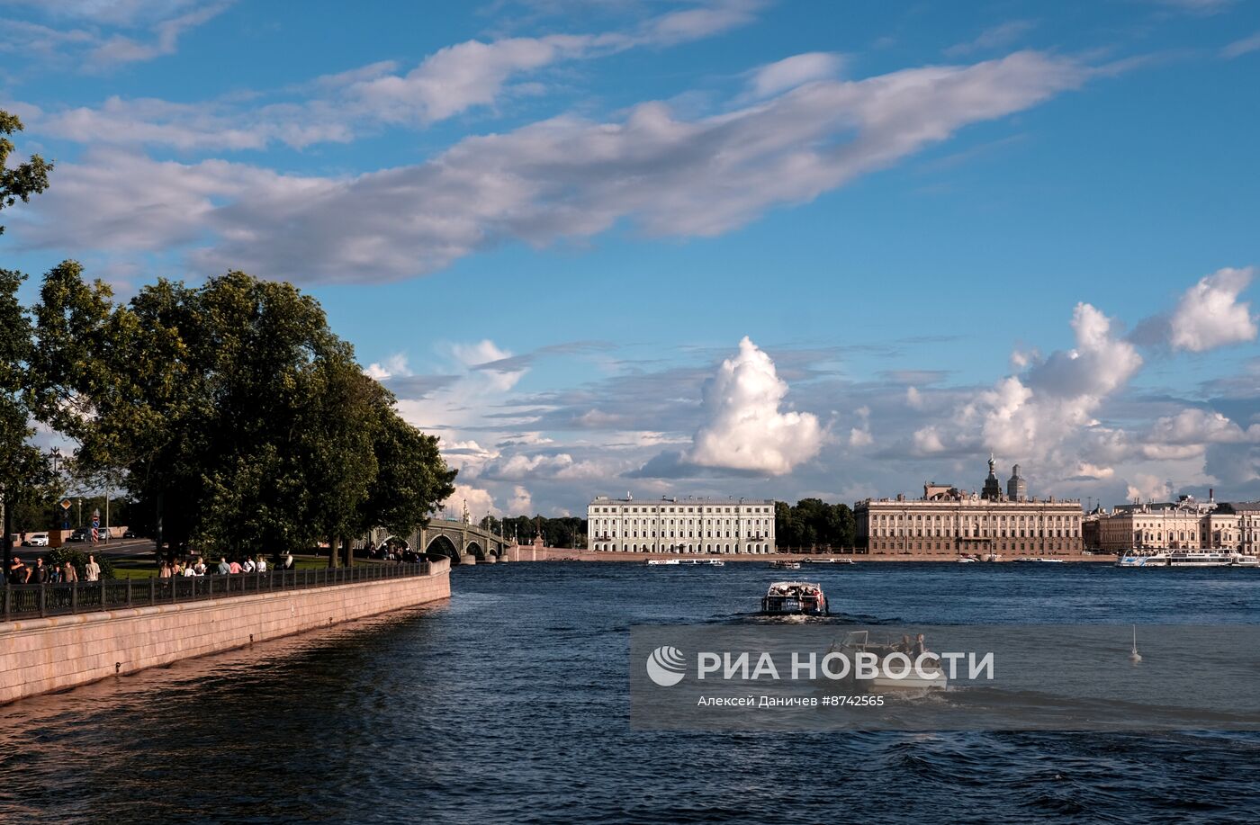 Повседневная жизнь в Санкт-Петербурге