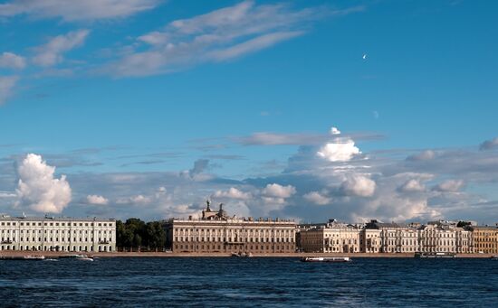 Повседневная жизнь в Санкт-Петербурге