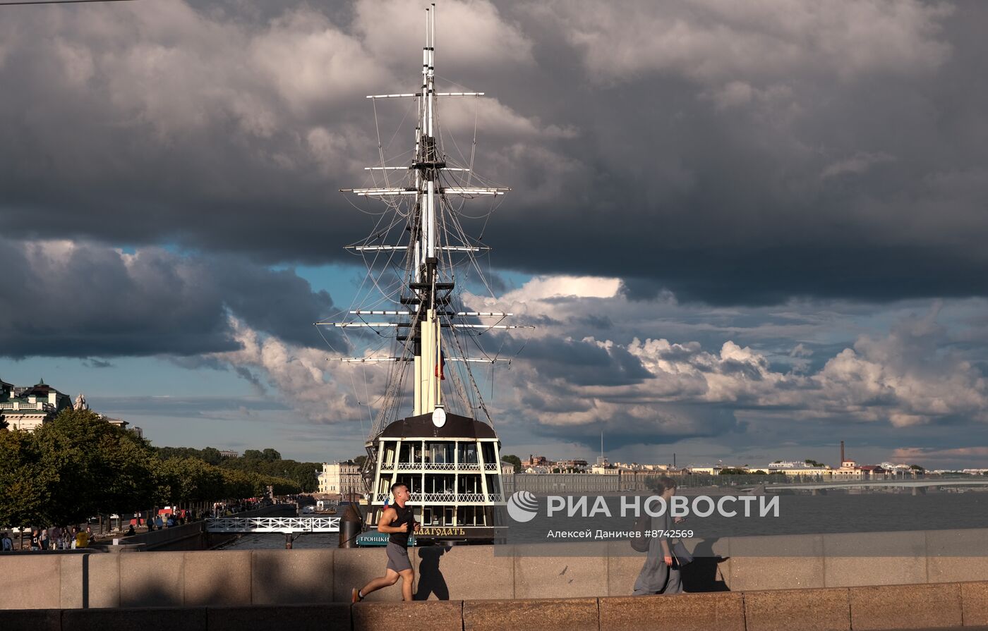 Повседневная жизнь в Санкт-Петербурге