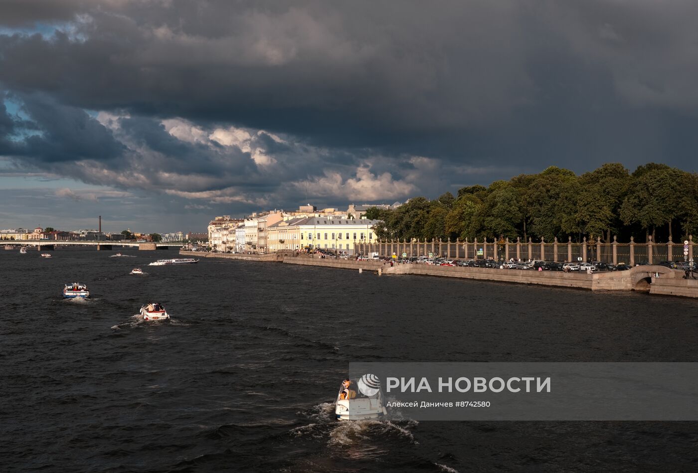 Повседневная жизнь в Санкт-Петербурге