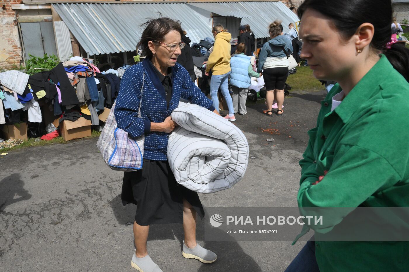 Пункт сбора гумпомощи для жителей Курской области