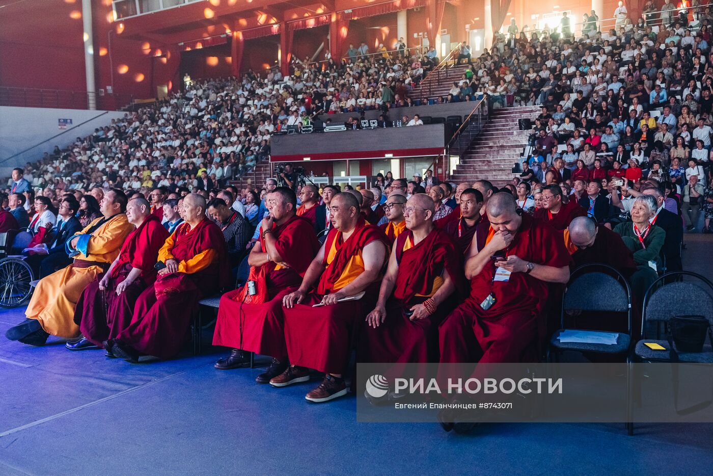 Международный форум "Традиционный буддизм и вызовы современности" в Улан-Удэ