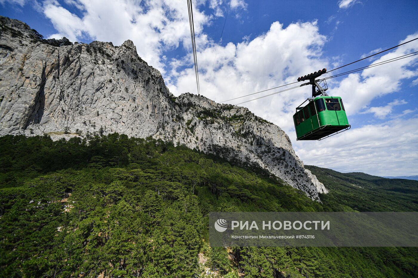 Открытие арт-объекта на Ай-Петри в Крыму