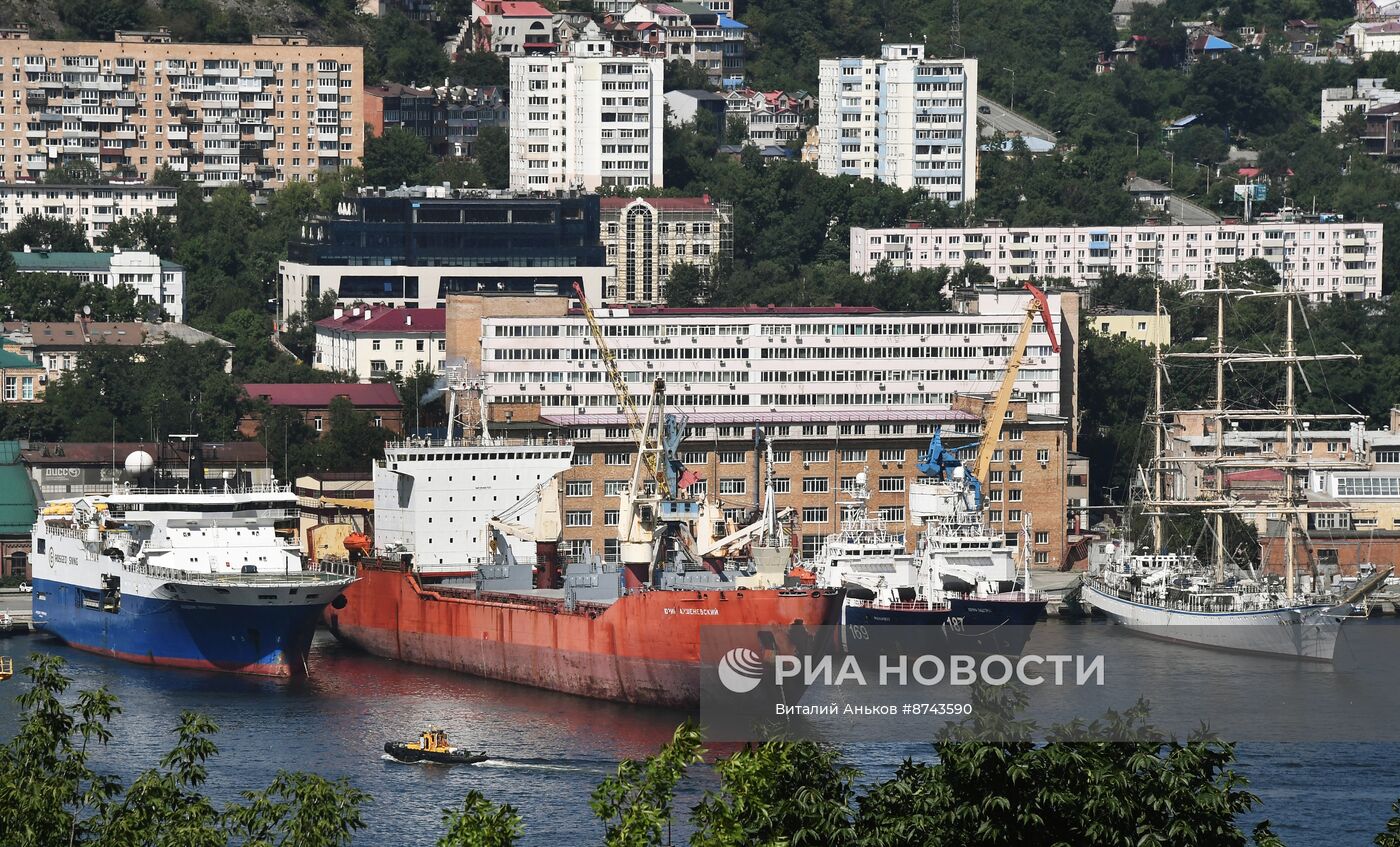 Корабли в акватории Владивостока