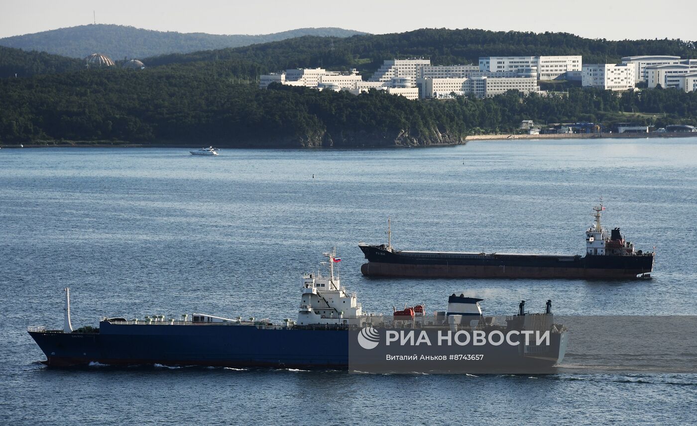 Корабли в акватории Владивостока